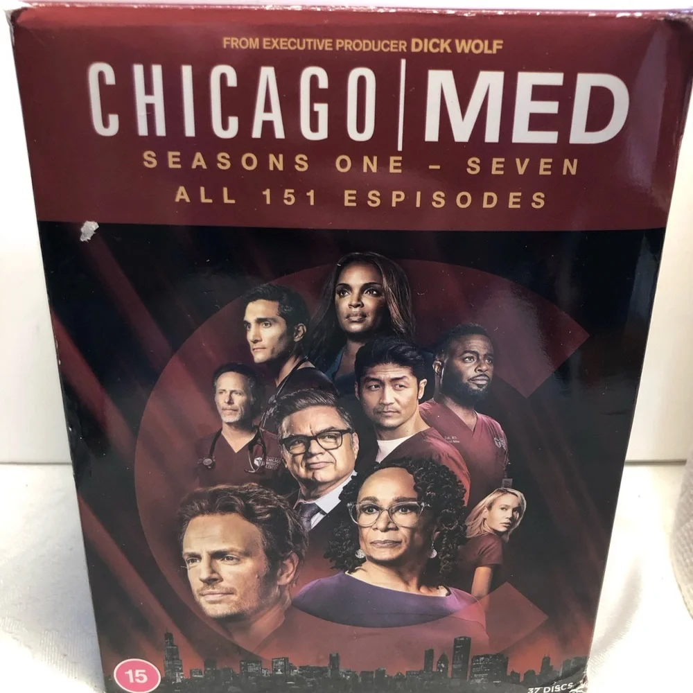 Chicago Med Seasons 1-7 - DVD  Boxset Used Condition - Picture 5 of 13